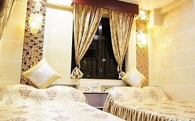 New Chung King Mansion Guest House - Tower C